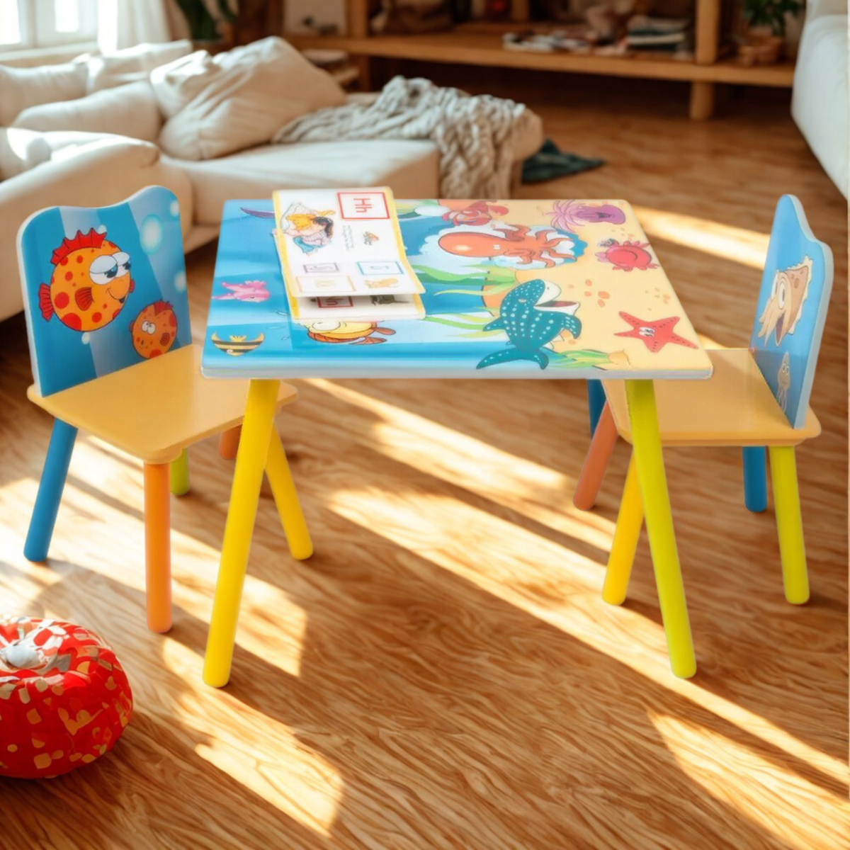 Table enfant en bois, 2 chaises