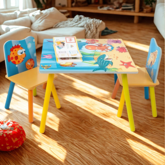Table enfant en bois, 2 chaises