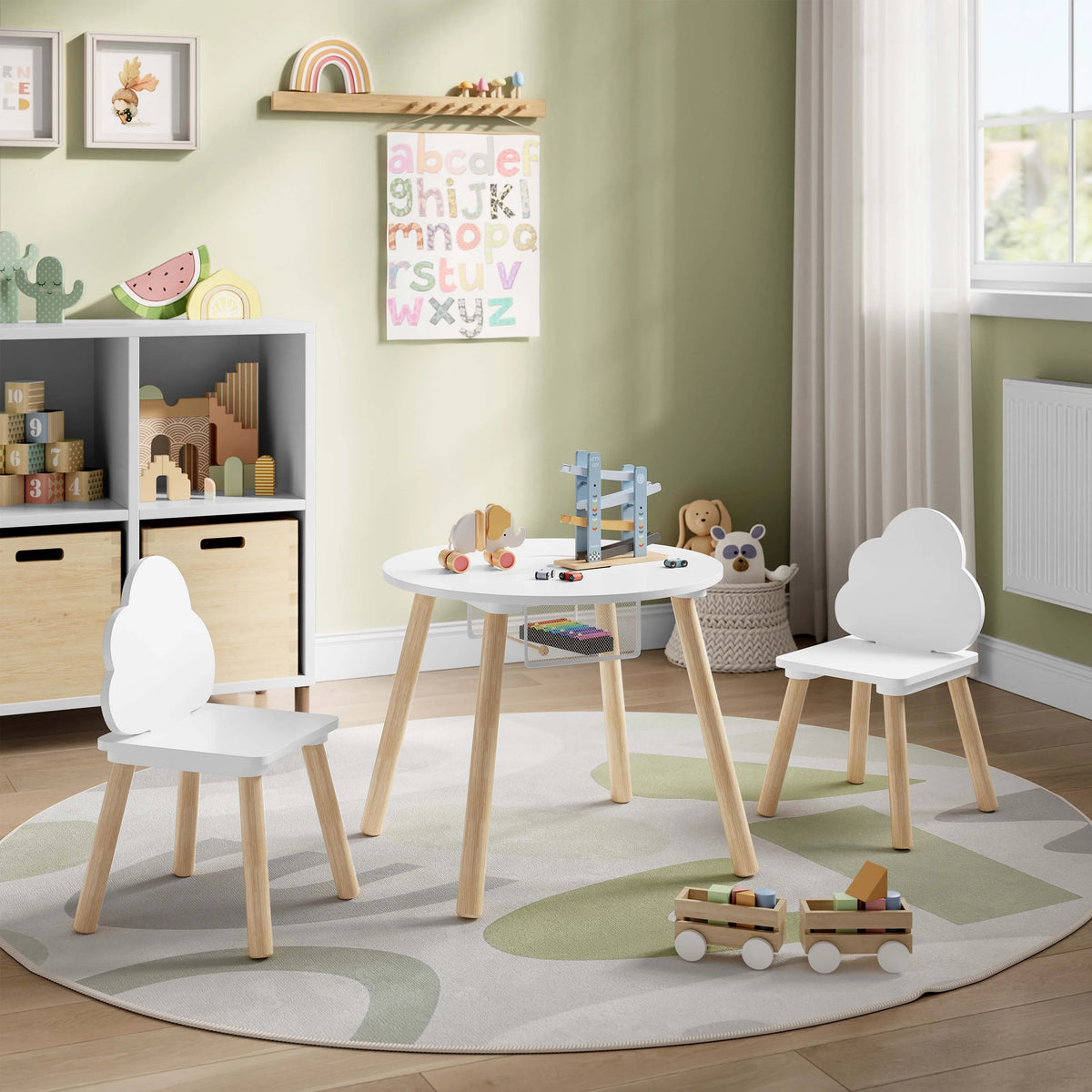 Table enfant en bois, 2 chaises