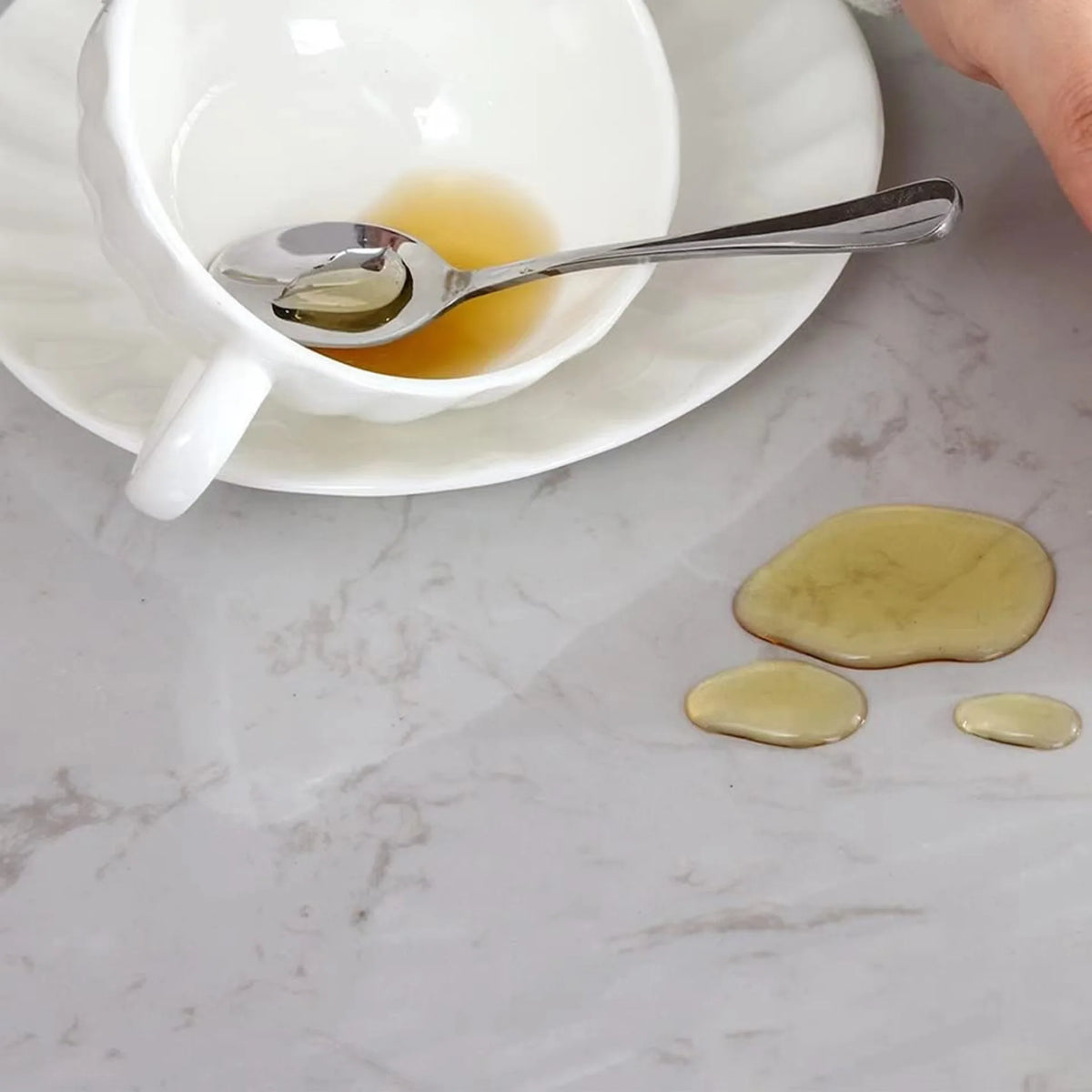 Nappe transparente ronde